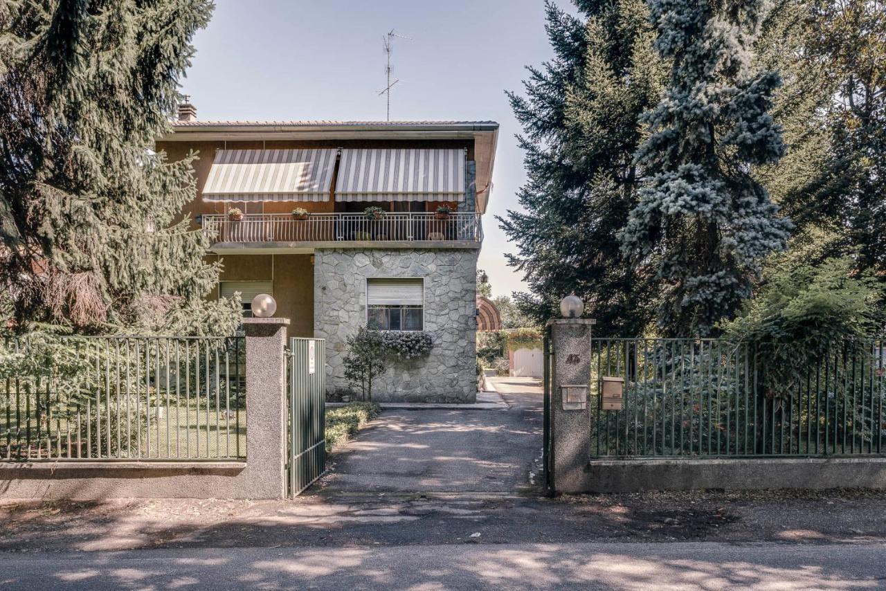 Sentirsi A Casa, Lontano Da Casa-Feel At Home Away From Home Caronno Pertusella Eksteriør billede